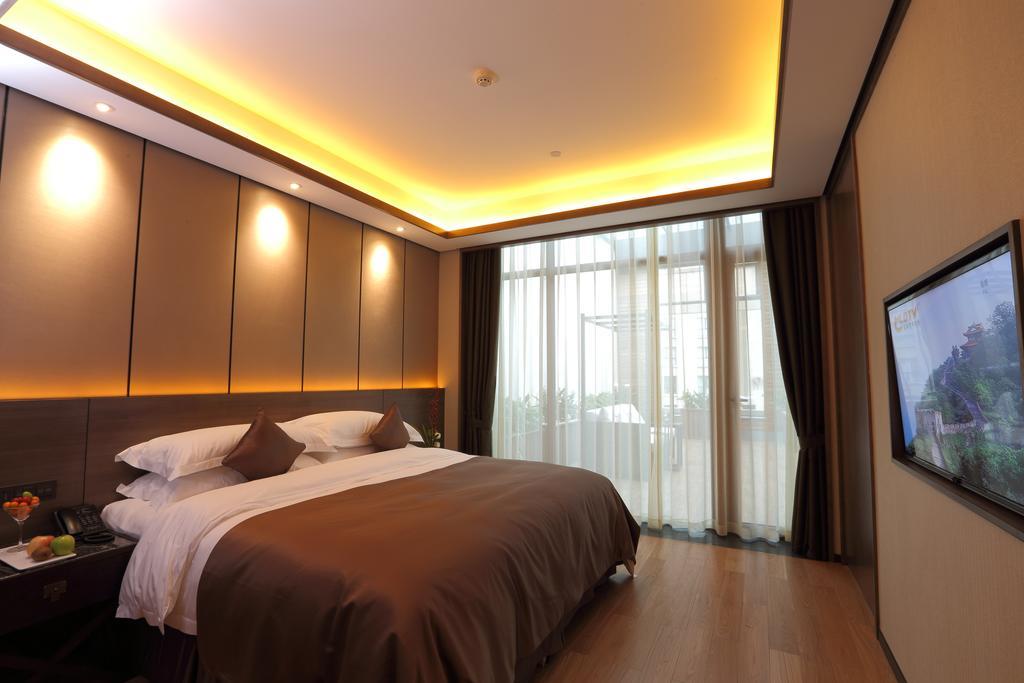 S&N Zhejiang Linhai International Hotel Chambre photo