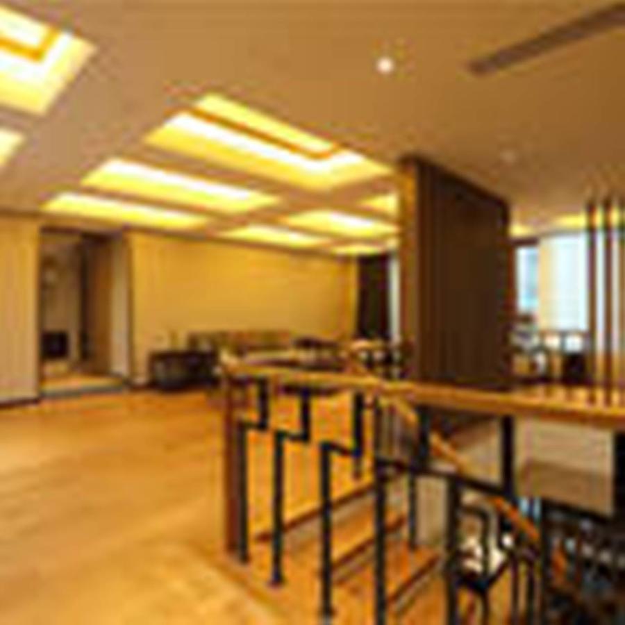 S&N Zhejiang Linhai International Hotel Extérieur photo